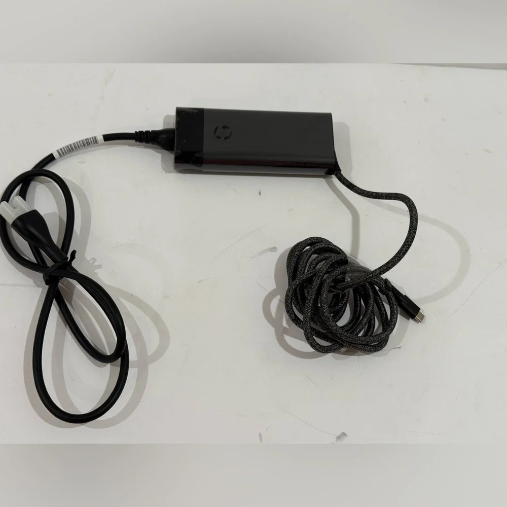 NEW HP Laptop Charger ~ Model # M52946-053 ~ 110W